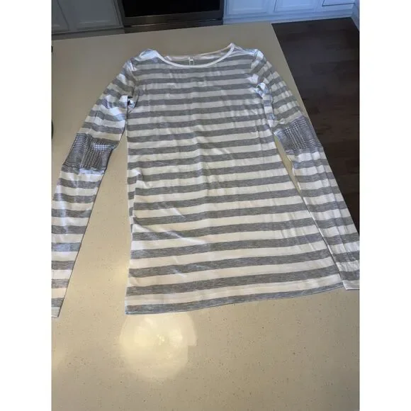 Lululemon Women's Vintage Long Sleeve Size 10 - Picture 2 of 5